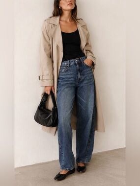 Ricki’s Mid-wash Barrel Jean Ankle Size 4 Long